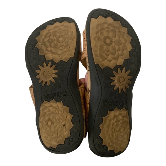Vionic Lauren Tan/Gold Metallic Cork Velcro Closure Sandals - Picture 8 of 10
